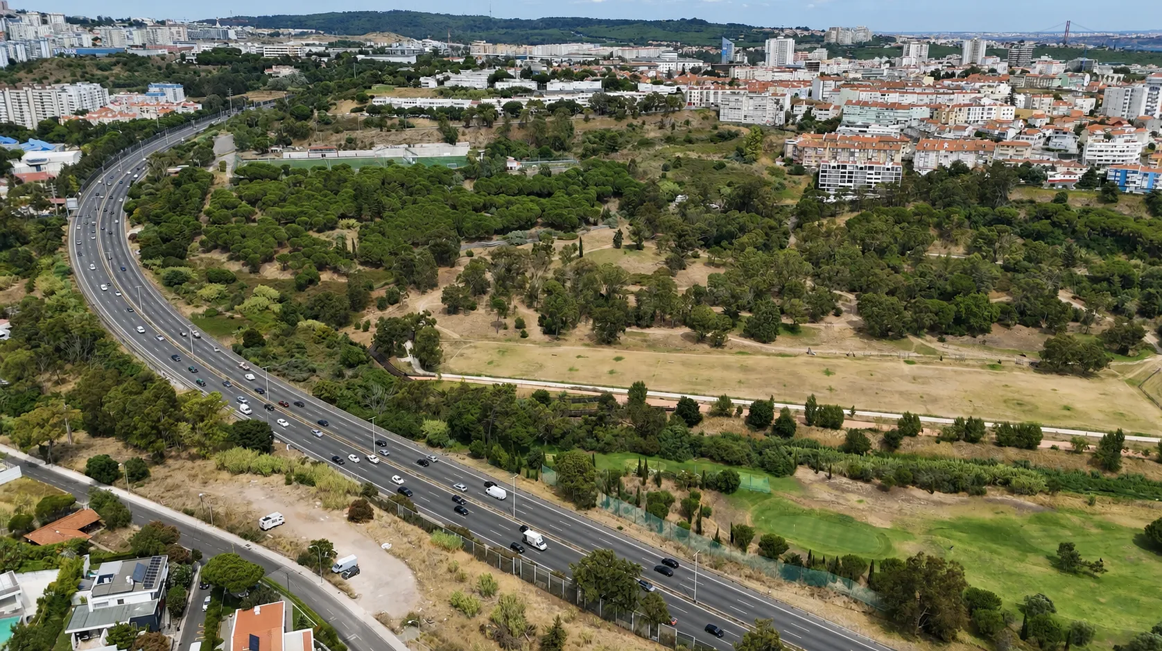 Oeiras residence gallery image 3